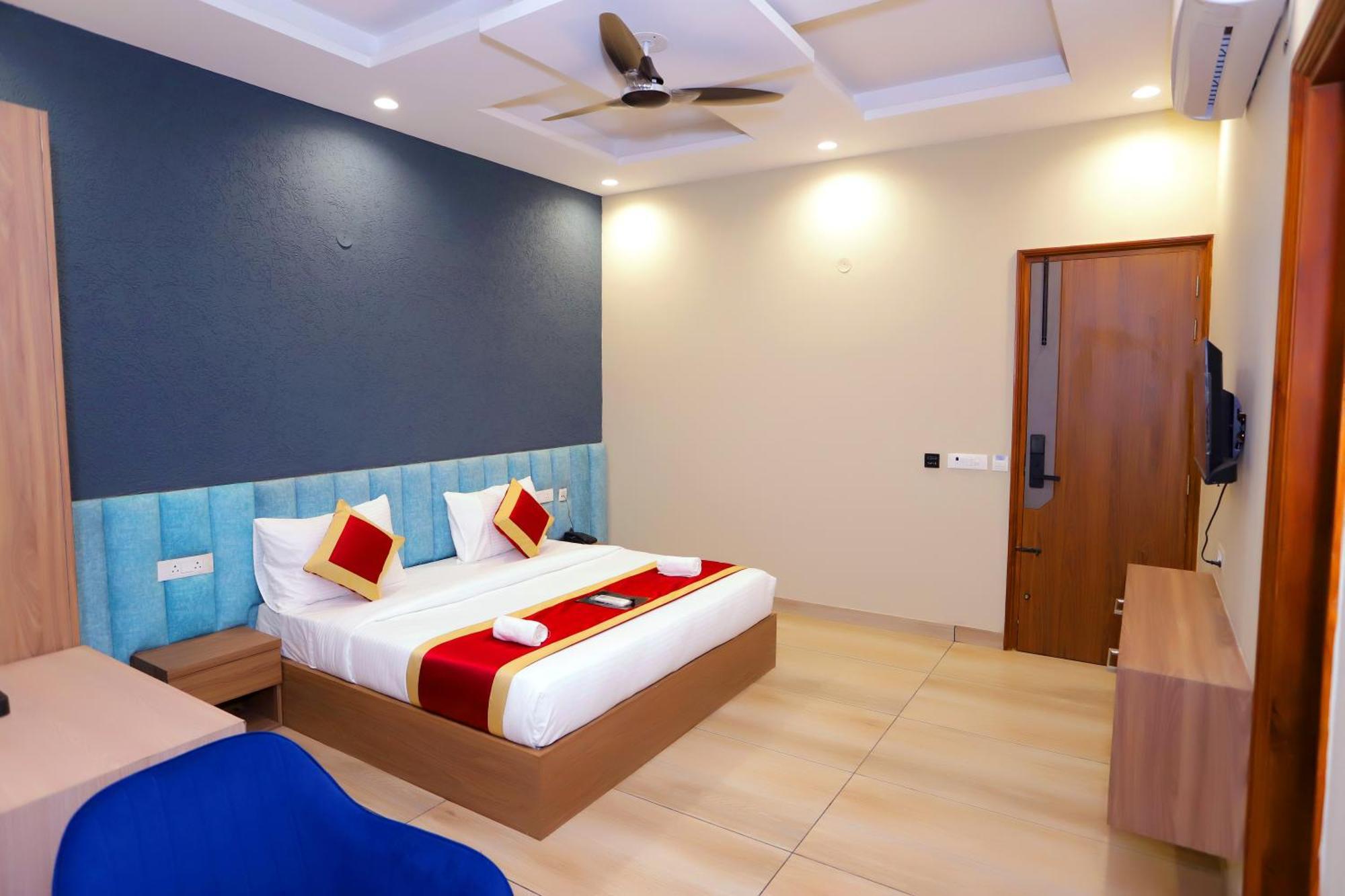 Hotel Nirvana Inn - Near Expo Mart Greater Noida Esterno foto