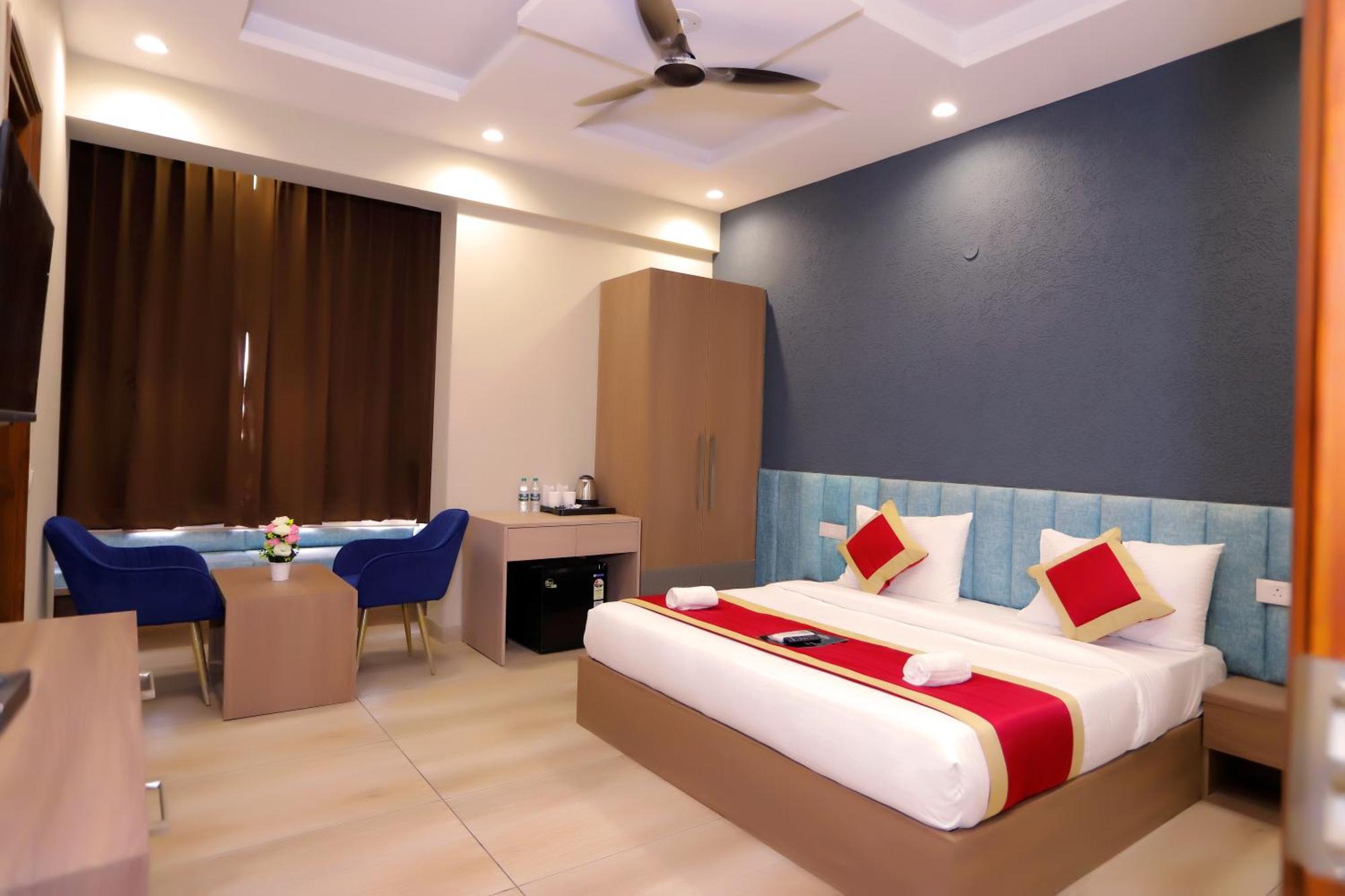 Hotel Nirvana Inn - Near Expo Mart Greater Noida Esterno foto