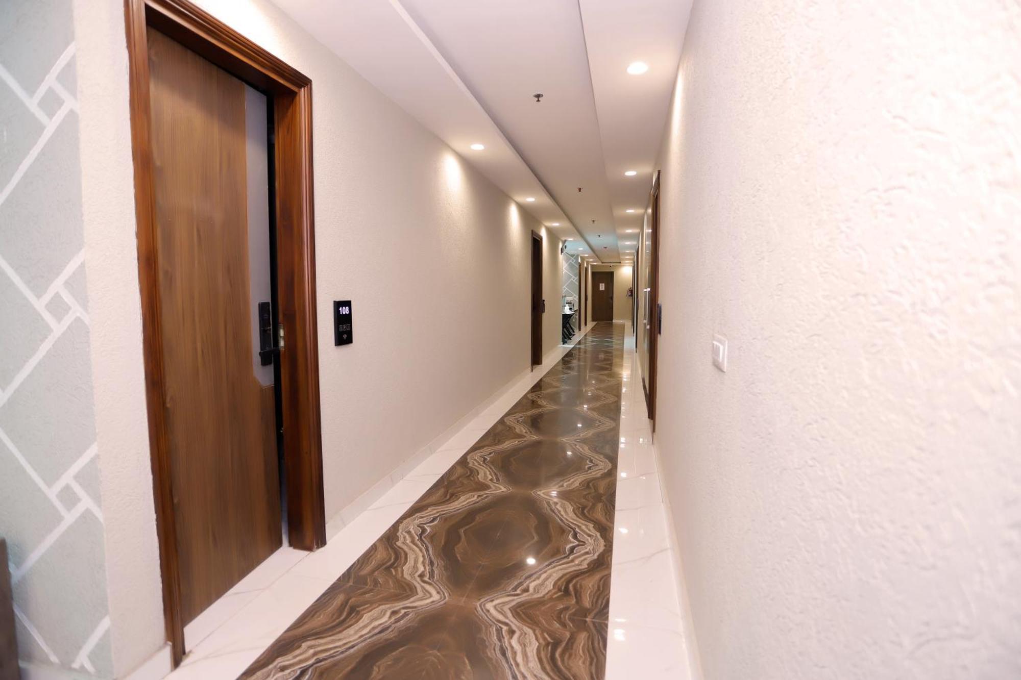 Hotel Nirvana Inn - Near Expo Mart Greater Noida Esterno foto
