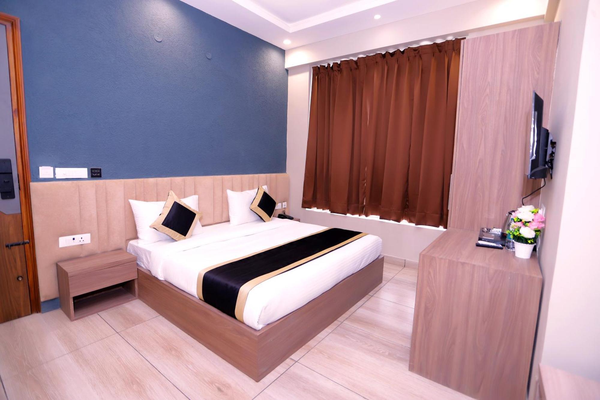Hotel Nirvana Inn - Near Expo Mart Greater Noida Esterno foto