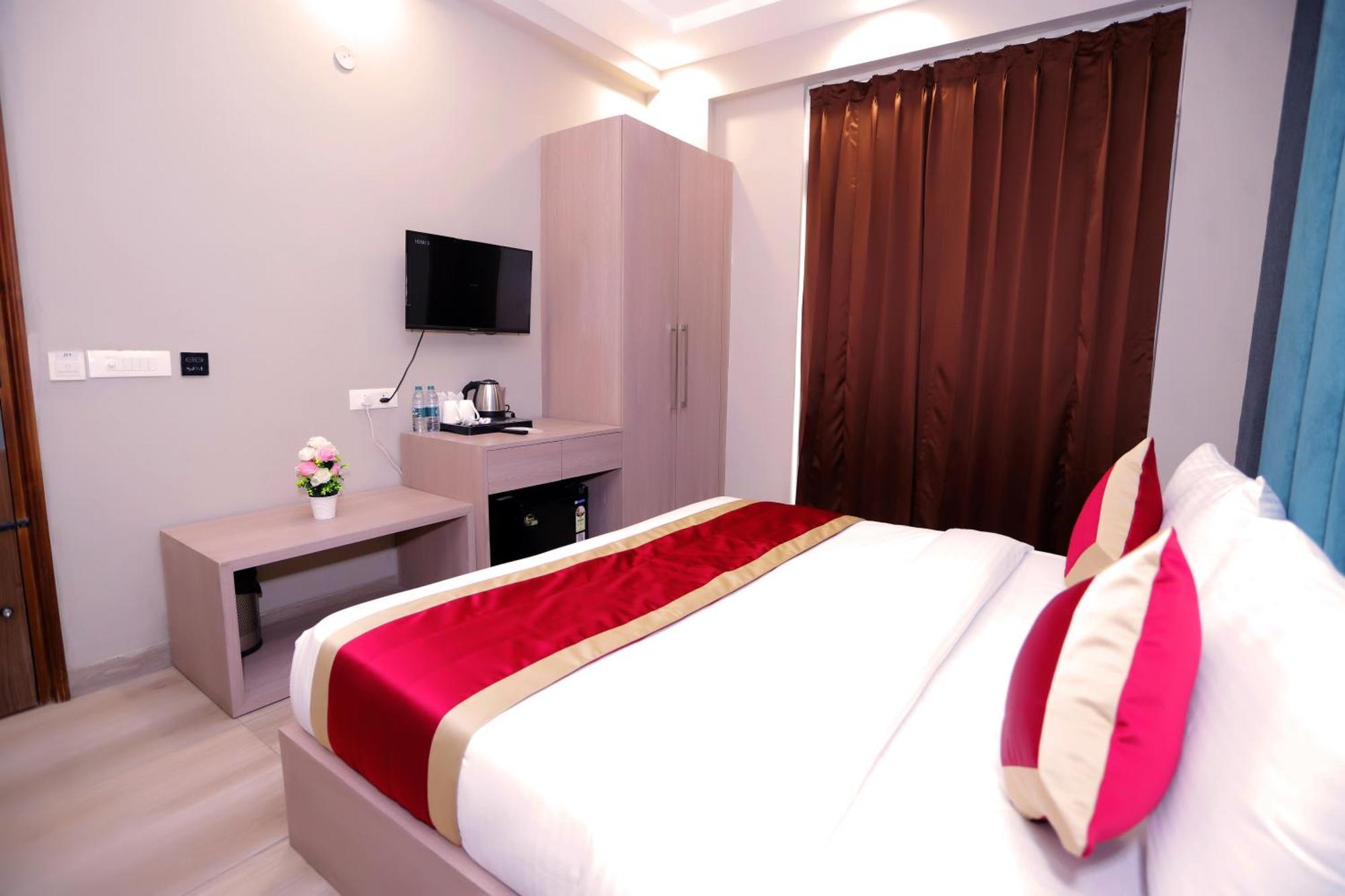Hotel Nirvana Inn - Near Expo Mart Greater Noida Esterno foto