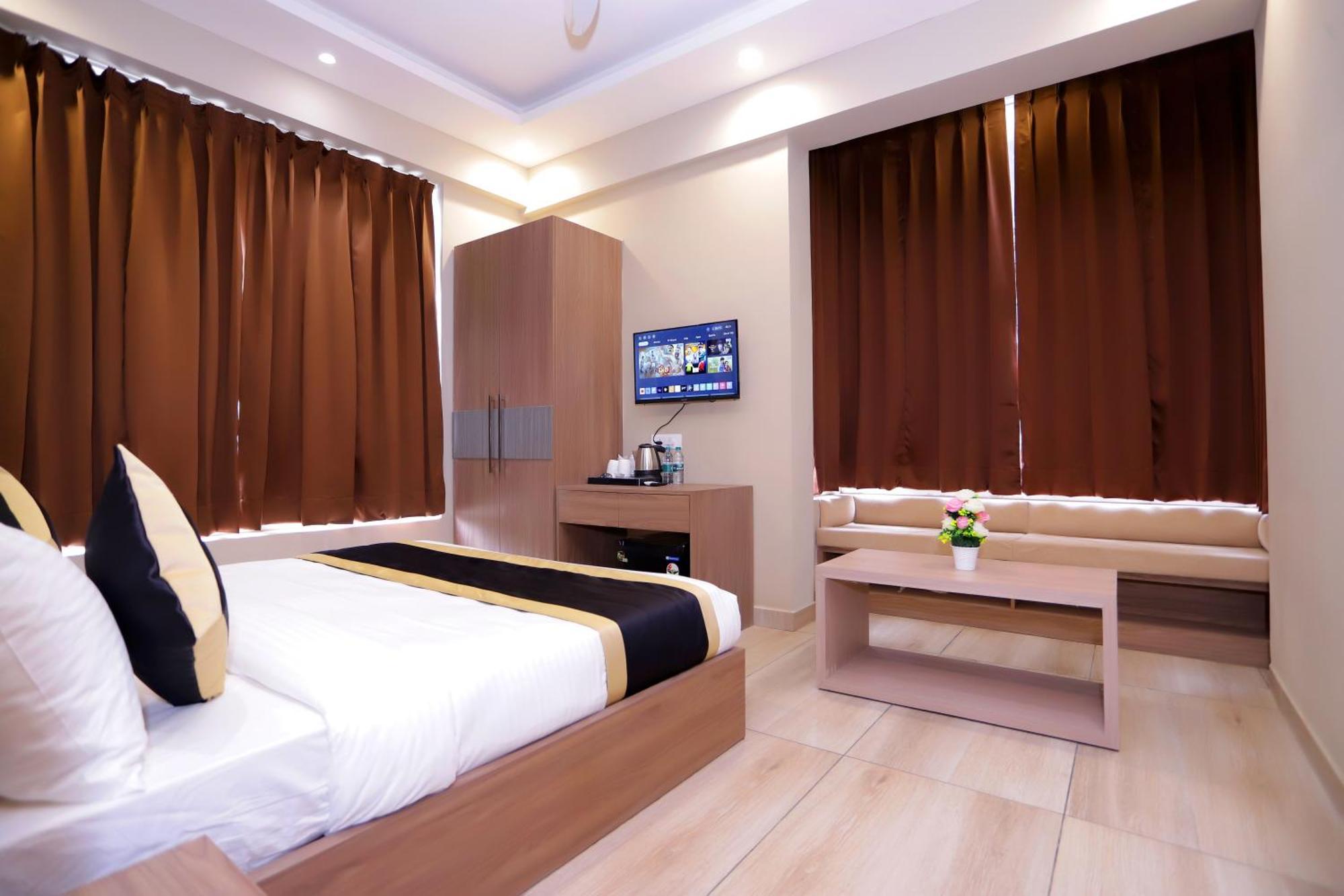 Hotel Nirvana Inn - Near Expo Mart Greater Noida Esterno foto
