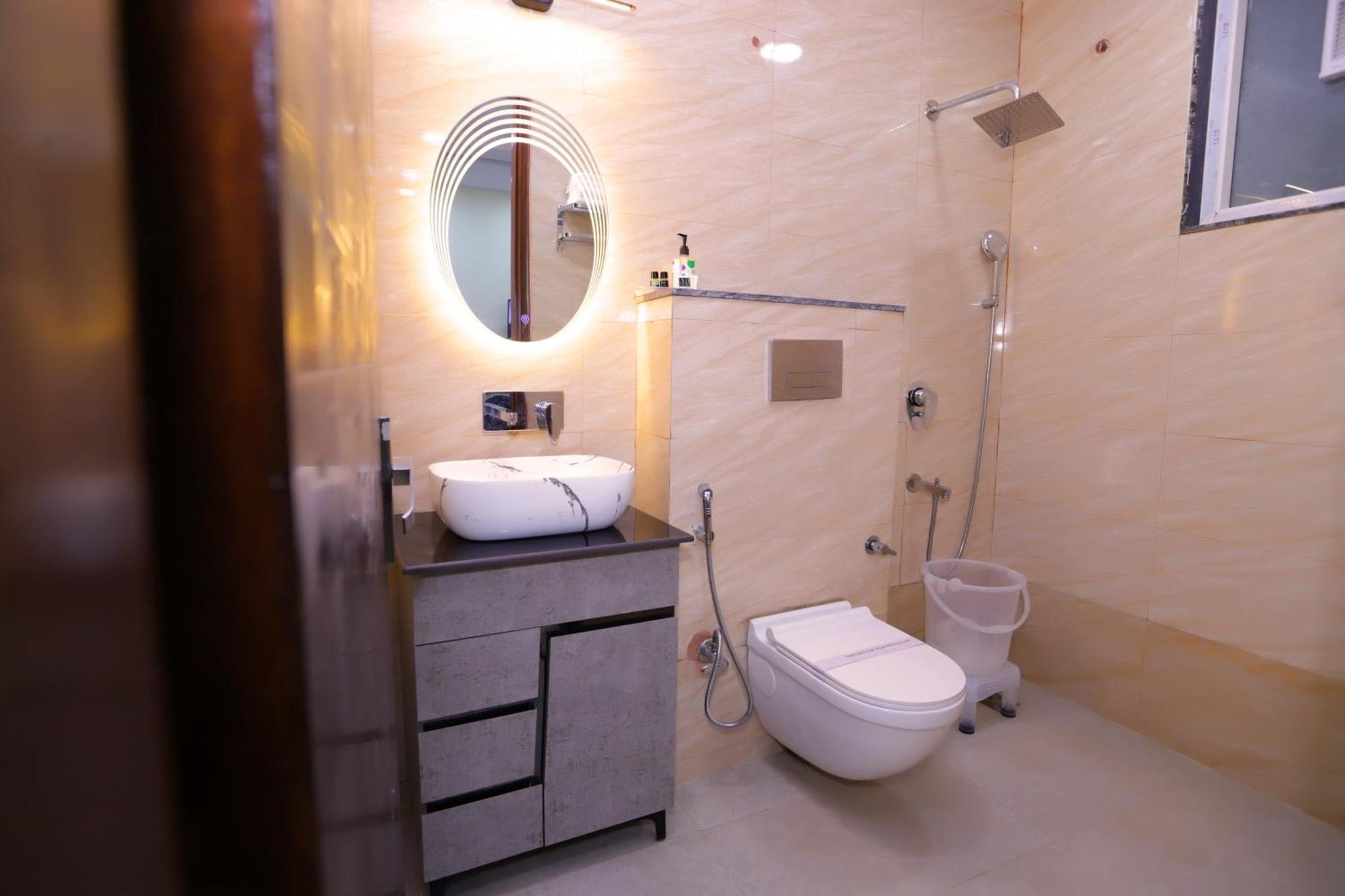 Hotel Nirvana Inn - Near Expo Mart Greater Noida Esterno foto